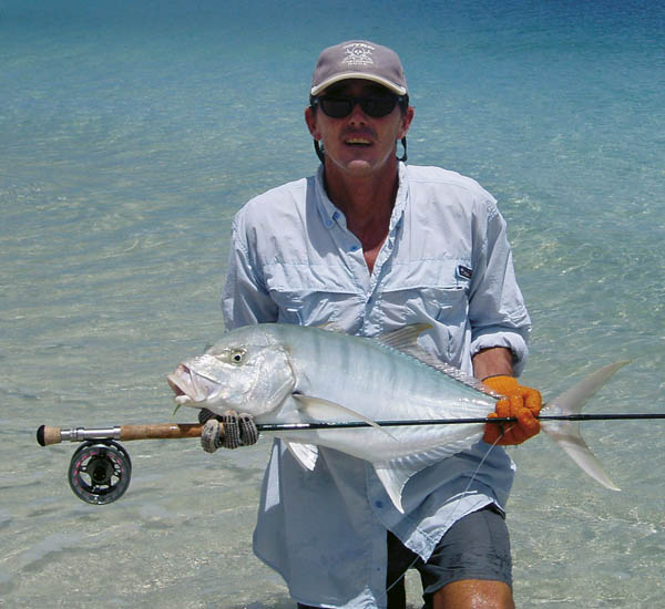 Fliegenfischen auf Golden Trevally